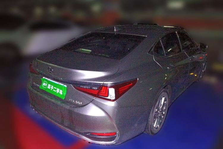 Used Lexus ES 2023 200 Excellence Edition Rear Right 45 Deg