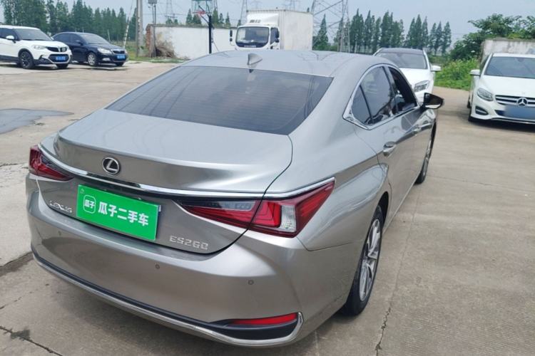 Used Lexus ES 2023 200 Excellence Edition Rear Right 45 Deg