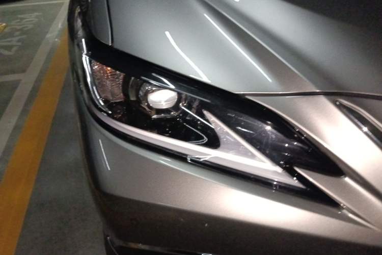 Used Lexus ES 2023 200 Excellence Edition Right Front Headlight