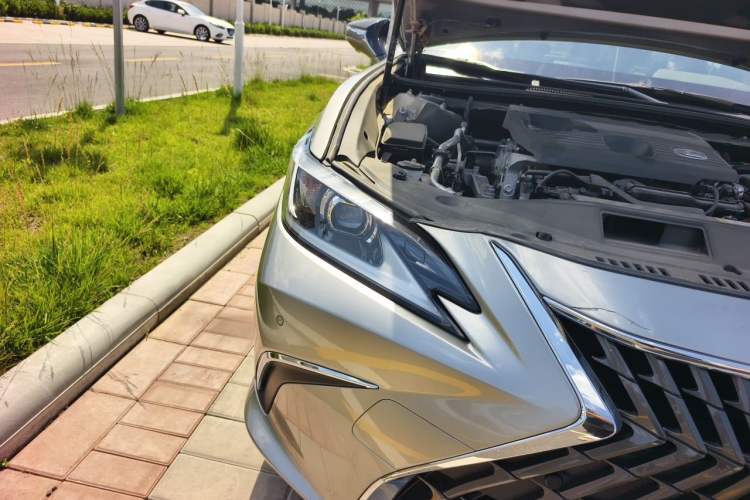 Used Lexus ES 2023 200 Excellence Edition Right Front Headlight