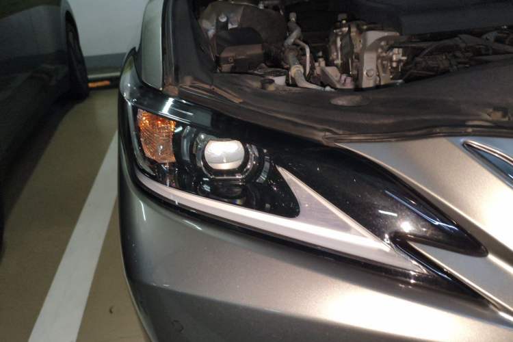 Used Lexus ES 2023 200 Excellence Edition Right Front Headlight