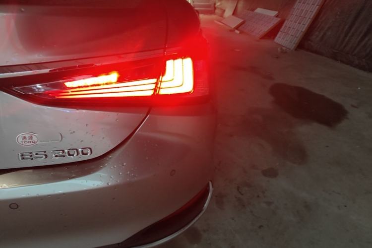 Used Lexus ES 2023 200 Excellence Edition Right Rear Taillight