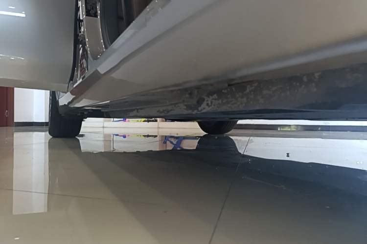 Used Lexus ES 2023 200 Excellence Edition Right Side Sill