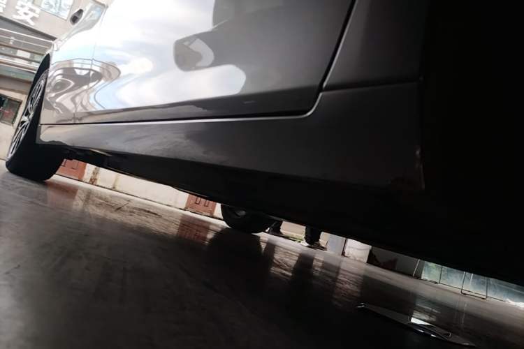 Used Lexus ES 2023 200 Excellence Edition Right Side Sill
