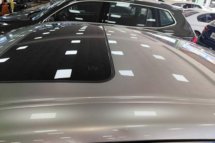 Used Lexus ES 2023 200 Excellence Edition Roof