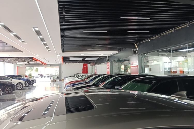 Used Lexus ES 2023 200 Excellence Edition Roof