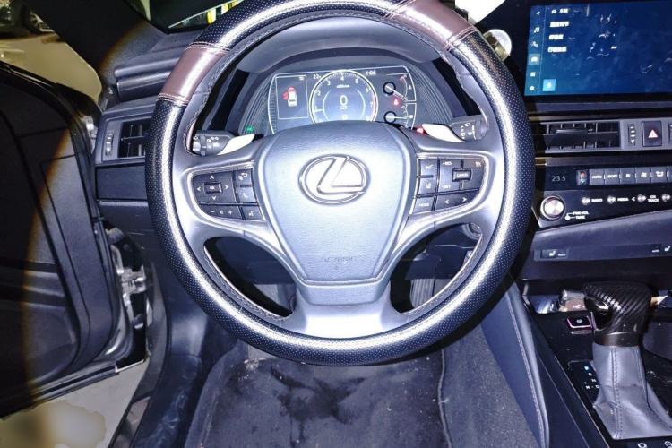 Used Lexus ES 2023 200 Excellence Edition Steering Wheel
