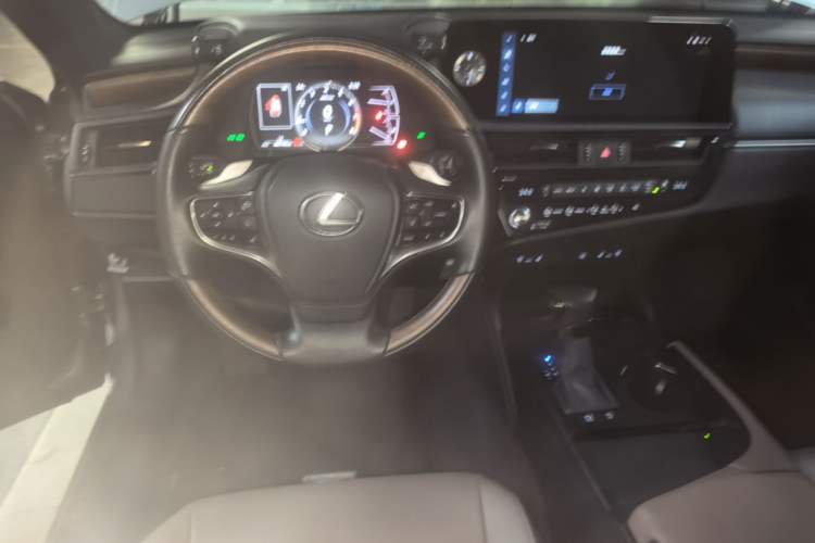 Used Lexus ES 2023 200 Luxury Edition Steering Wheel