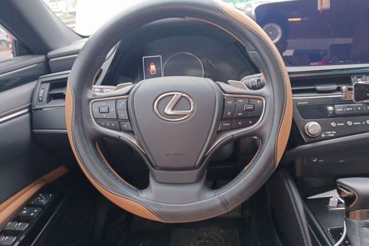 Used Lexus ES 2023 200 Excellence Edition Steering Wheel