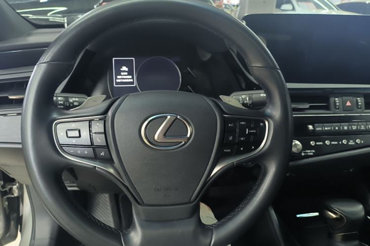 Used Lexus ES 2023 200 Excellence Edition Steering Wheel