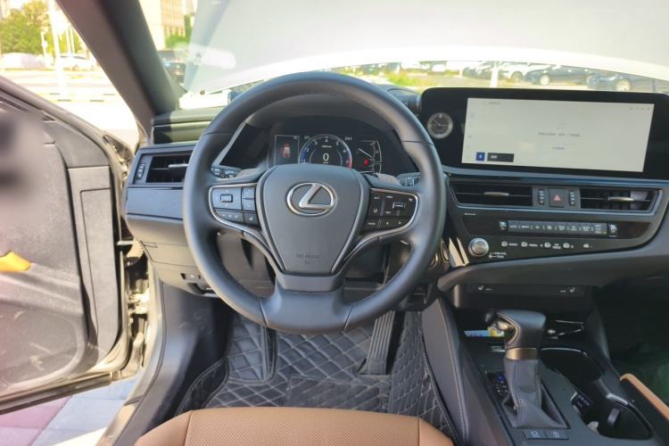 Used Lexus ES 2023 200 Excellence Edition Steering Wheel
