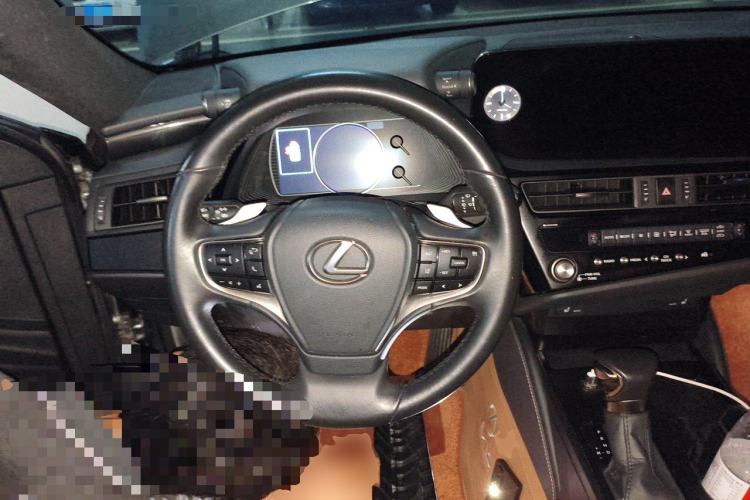 Used Lexus ES 2023 200 Excellence Edition Steering Wheel