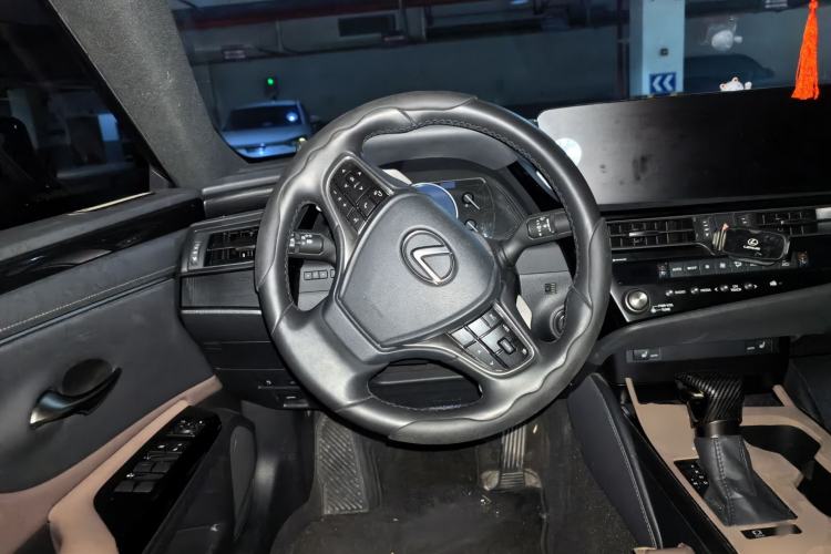 Used Lexus ES 2023 200 Excellence Edition Steering Wheel