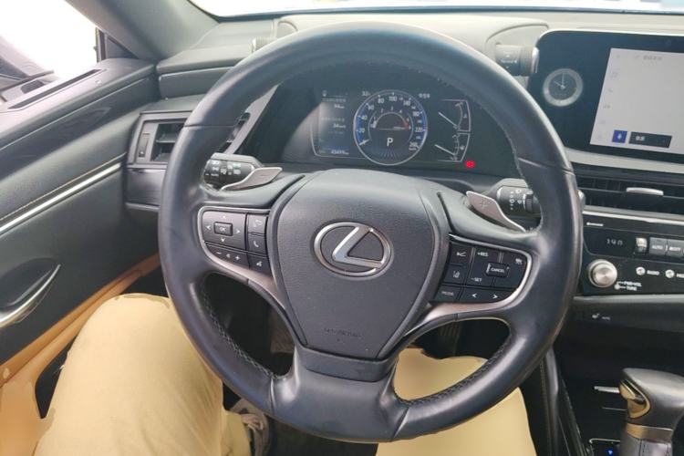 Used Lexus ES 2023 200 Excellence Edition Steering Wheel