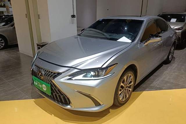 Used Lexus ES 2023 200 Luxury Edition