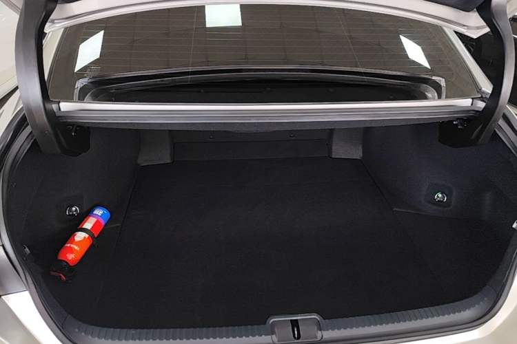 Used Lexus ES 2023 200 Excellence Edition Trunk