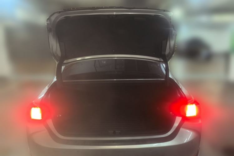 Used Lexus ES 2023 200 Luxury Edition Trunk
