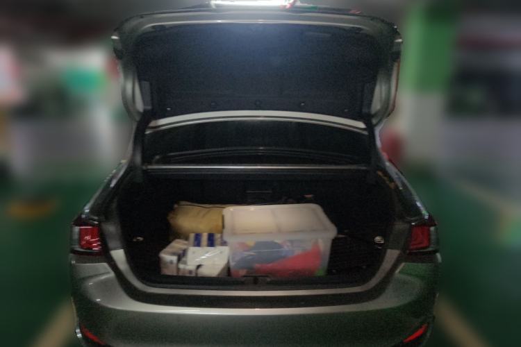 Used Lexus ES 2023 200 Excellence Edition Trunk
