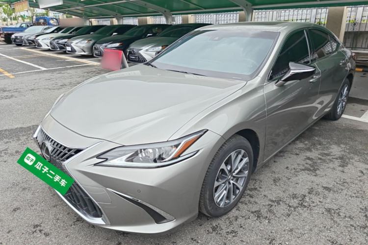 Used Lexus ES 2023 200 Excellence Edition Guazi used car, China used car export, Used car for sale, Used  cars, Cheapest cars for sale