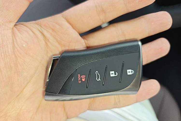 Used Lexus ES 2023 200 Excellence Edition Vehicle Key