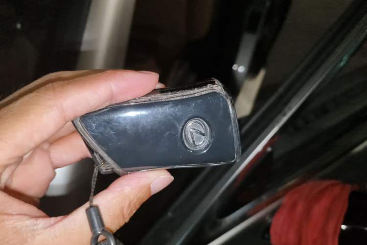 Used Lexus ES 2023 200 Excellence Edition Vehicle Key