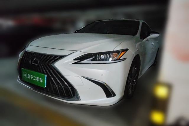 Used Lexus ES 2023 200 Excellence Edition