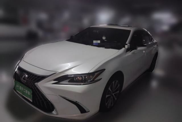 Used Lexus ES 2023 200 Excellence Edition