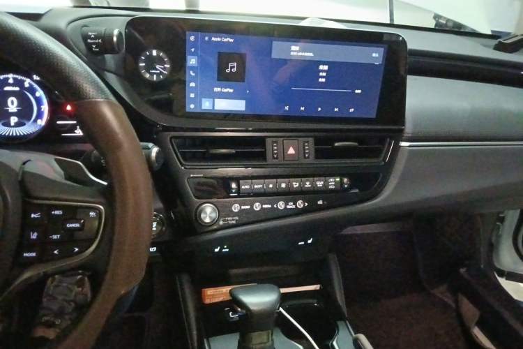 Used Lexus ES 2023 200 Excellence Edition Audio And AC Panel