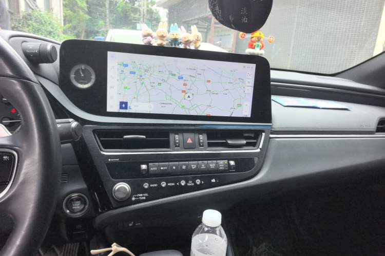 Used Lexus ES 2023 200 Excellence Edition Audio And AC Panel