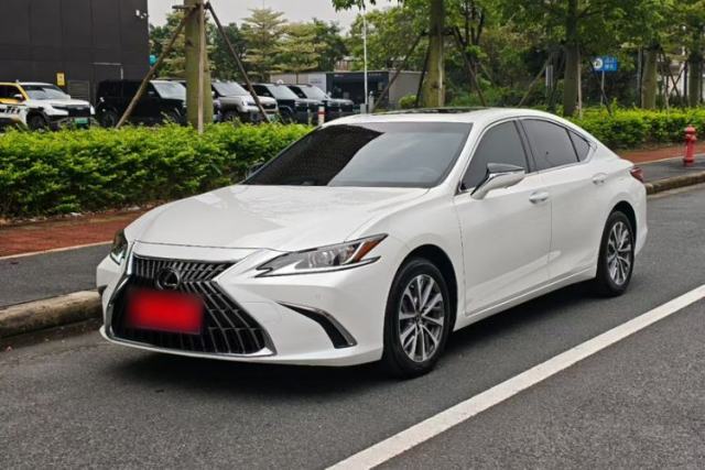 Used Lexus ES 2023 200 Excellence Edition