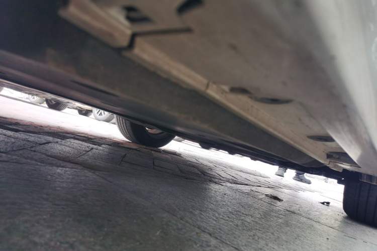 Used Lexus ES 2023 200 Excellence Edition Chassis Front Right