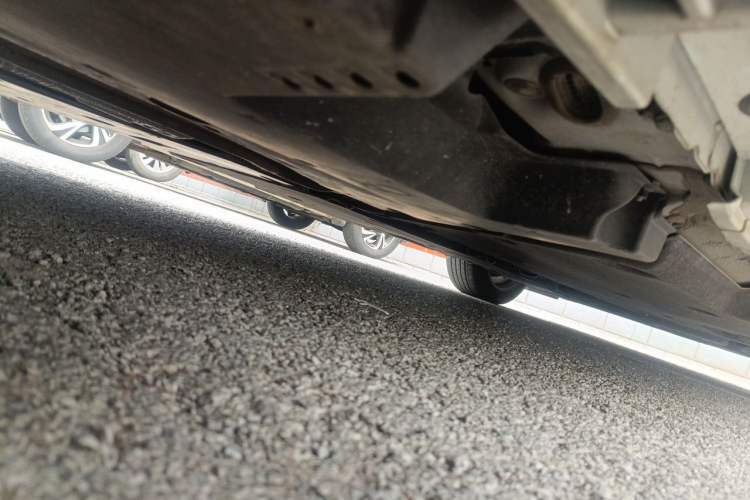 Used Lexus ES 2023 200 Excellence Edition Chassis Rear Right