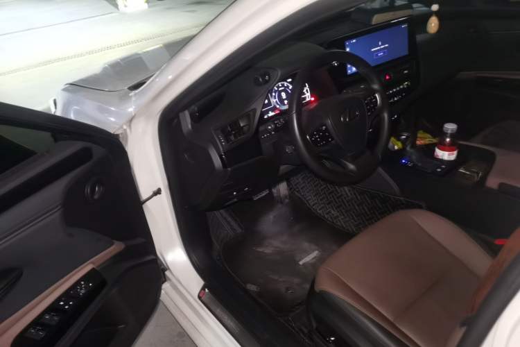 Used Lexus ES 2023 200 Excellence Edition Driver Seat