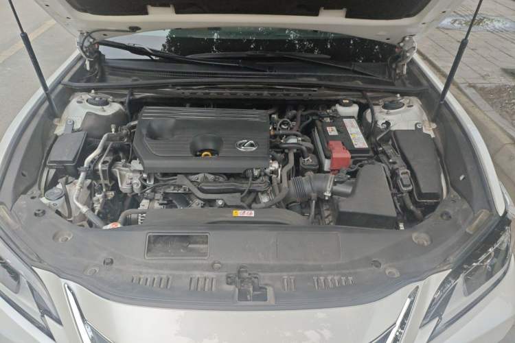 Used Lexus ES 2023 200 Excellence Edition Engine Bay
