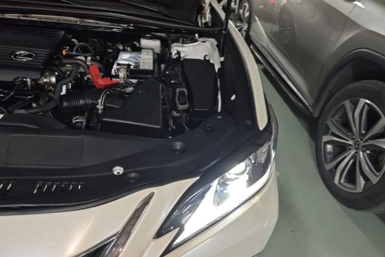 Used Lexus ES 2023 200 Luxury Edition Engine Bay Left