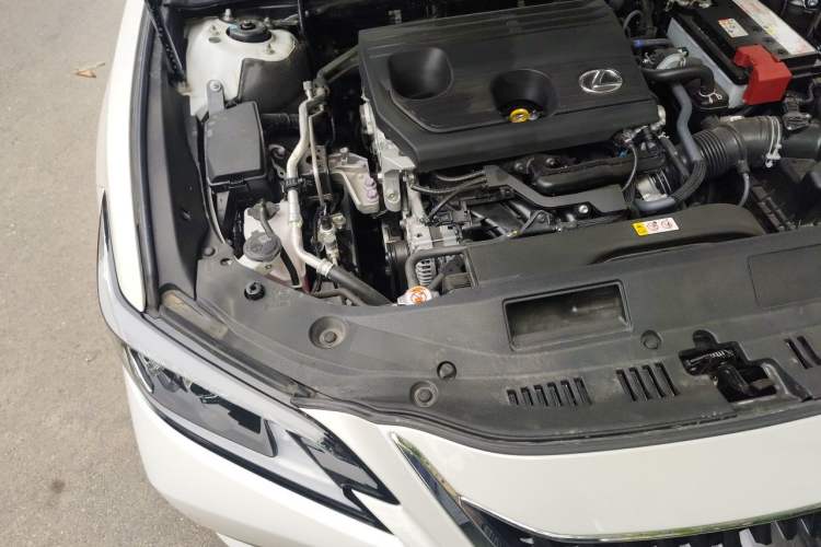 Used Lexus ES 2023 200 Excellence Edition Engine Bay Right
