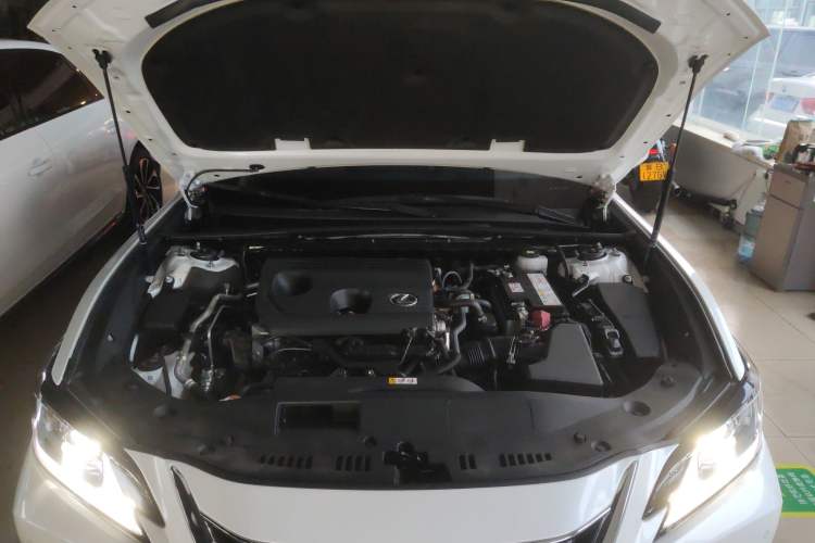 Used Lexus ES 2023 200 Excellence Edition Engine Bay