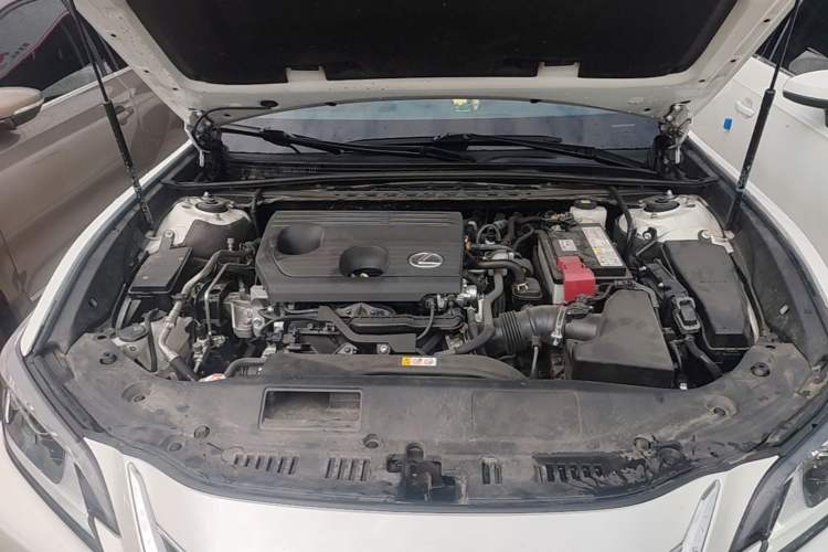 Used Lexus ES 2023 200 Excellence Edition Engine Bay