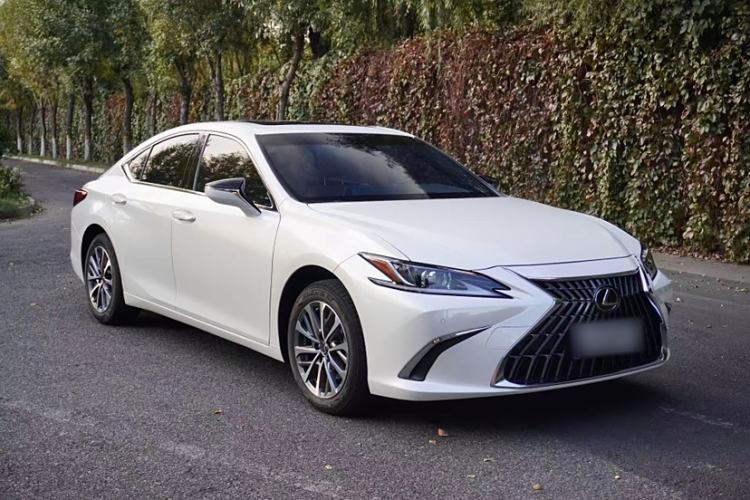 Used Lexus ES 2023 200 Excellence Edition Exterior 1