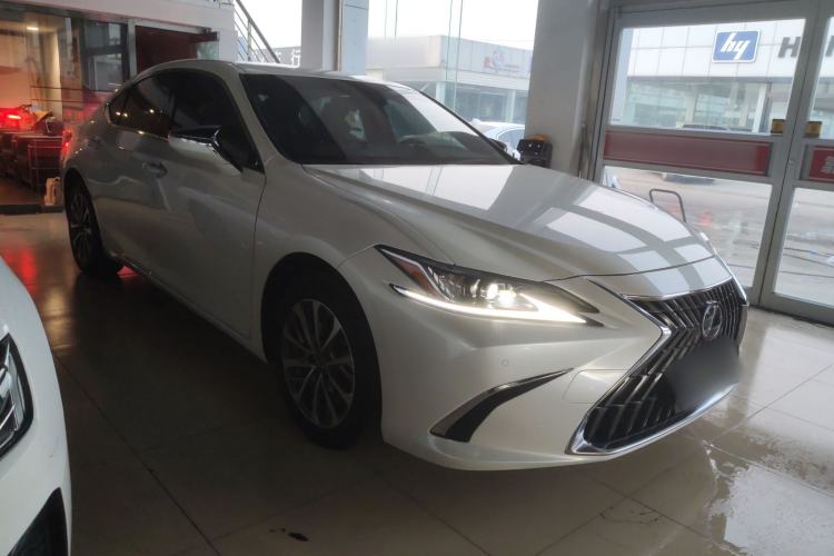 Used Lexus ES 2023 200 Excellence Edition Exterior 1