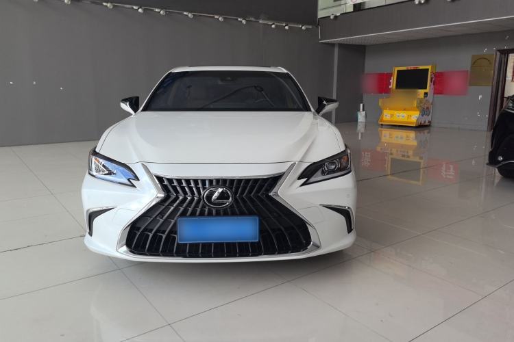 Used Lexus ES 2023 200 Excellence Edition Exterior 2