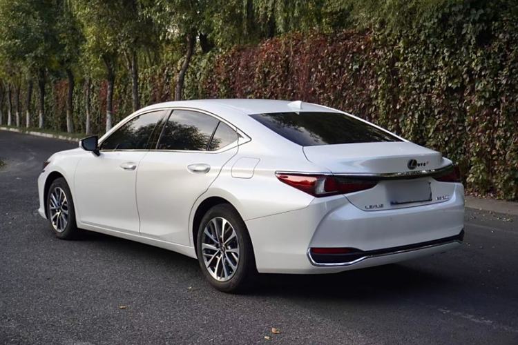 Used Lexus ES 2023 200 Excellence Edition Exterior 6