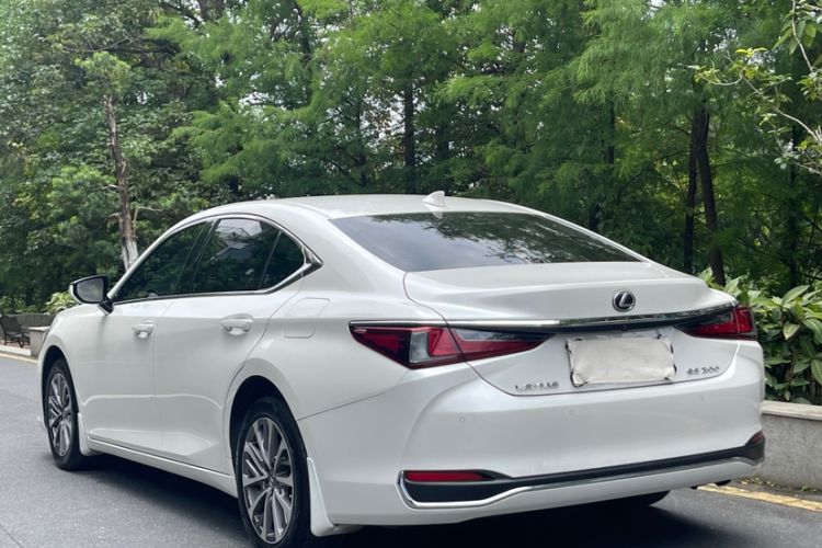 Used Lexus ES 2023 200 Excellence Edition Exterior 6