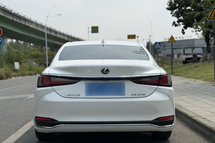 Used Lexus ES 2023 200 Excellence Edition Exterior 7