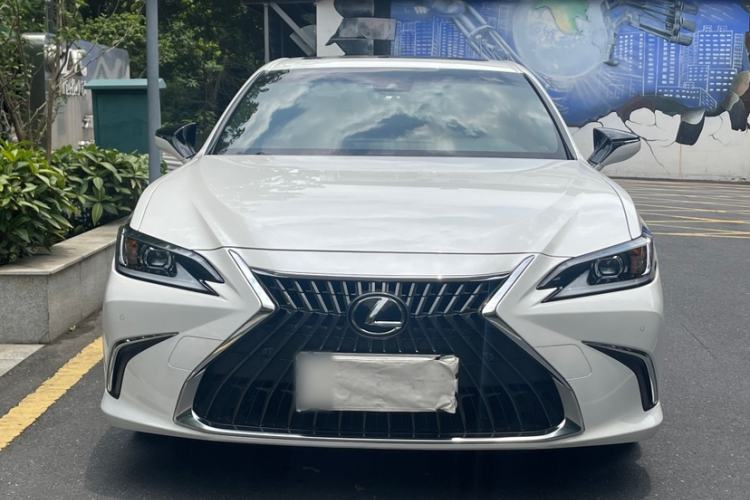 Used Lexus ES 2023 200 Excellence Edition Exterior 7