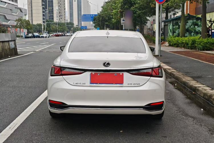 Used Lexus ES 2023 200 Excellence Edition Exterior 8