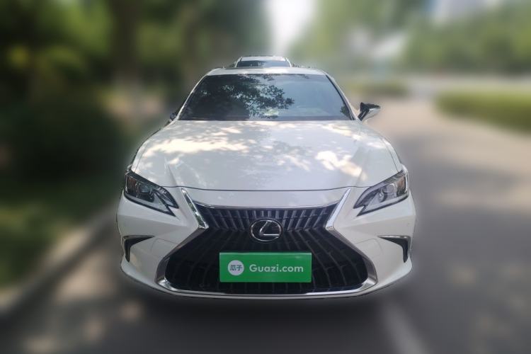 Used Lexus ES 2023 200 Excellence Edition Front
