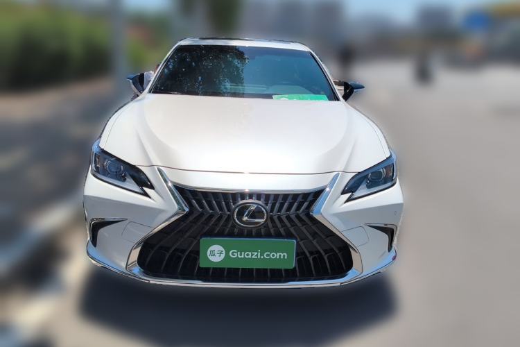 Used Lexus ES 2023 200 Excellence Edition Front