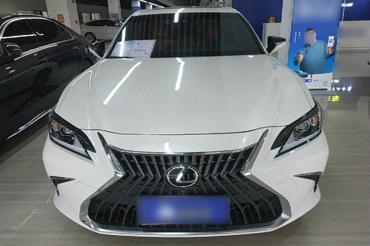 Used Lexus ES 2023 200 Excellence Edition Front