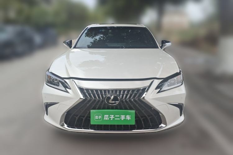 Used Lexus ES 2023 200 Excellence Edition Front